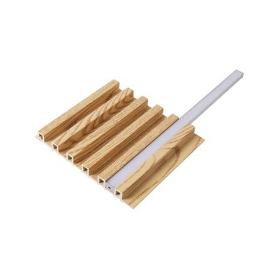 WPCルーバーの壁パネルの防水エネルギー貯蓄LEDストリップライト